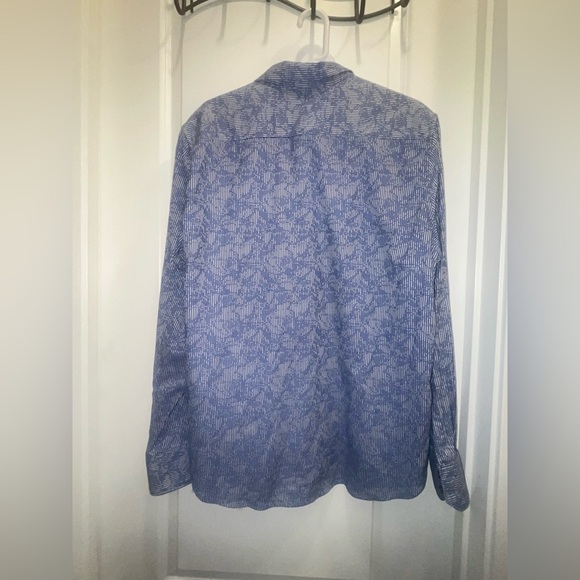 Robert Graham Electric Slide Button-Up Shirt - Picture 2 of 4